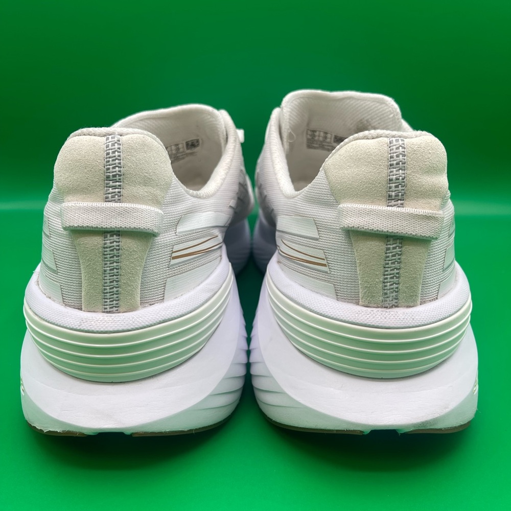 Saucony Mens White Athletic Shoes - Picture 3 of 9
